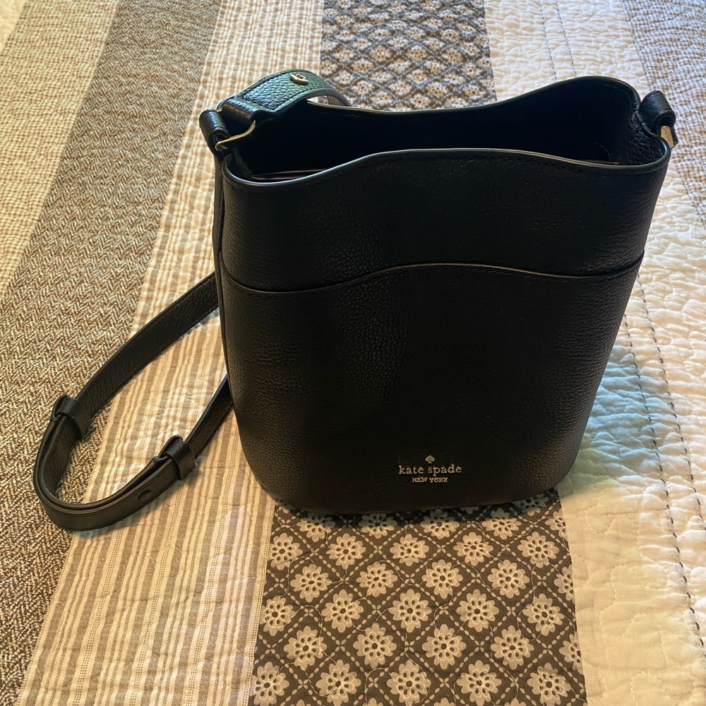 Kate Spade Leila Small Bucket Bag